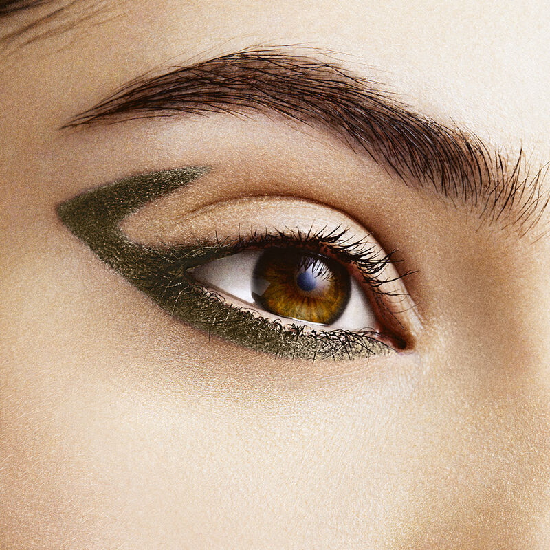 AQUA RESIST COLOR PENCIL - Waterproof eyeliner: full impact color & smooth glide