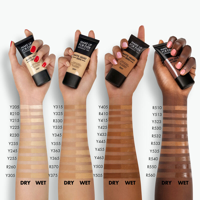 MATTE VELVET SKIN LIQUID - Full coverage foundation