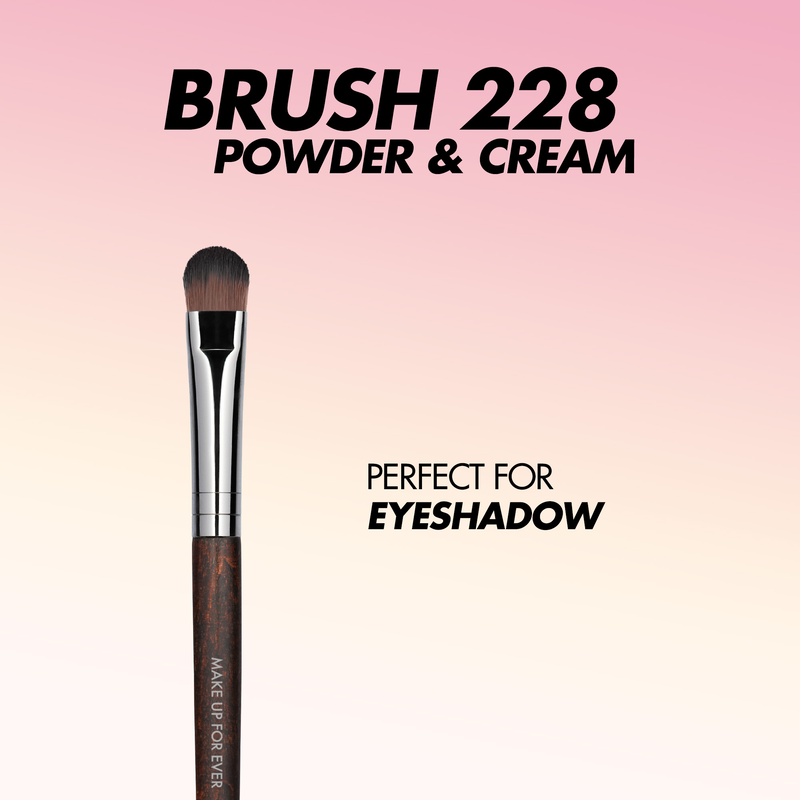 PRECISION SHADER BRUSH - MEDIUM - 228 - Eyeshadow: blendable powder & cream textures
