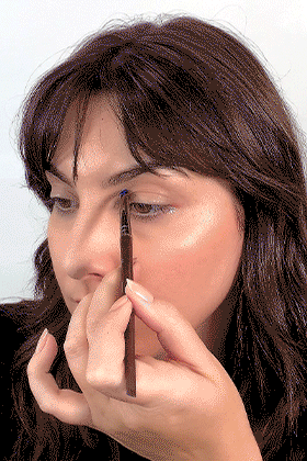 アーティスト カラーパレット使用メイクルック